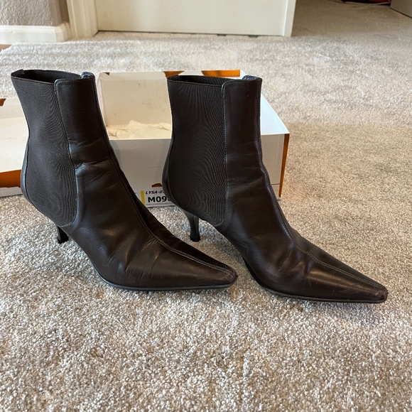 Donald J Pliner, leather boots, espresso, size 9, gently used in original box - Picture 1 of 6